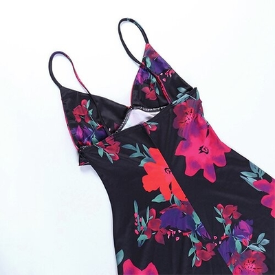OEM European and American leisure polyrster sleeveless short skirt sexy V -neck rose printed ruffled camisole dress